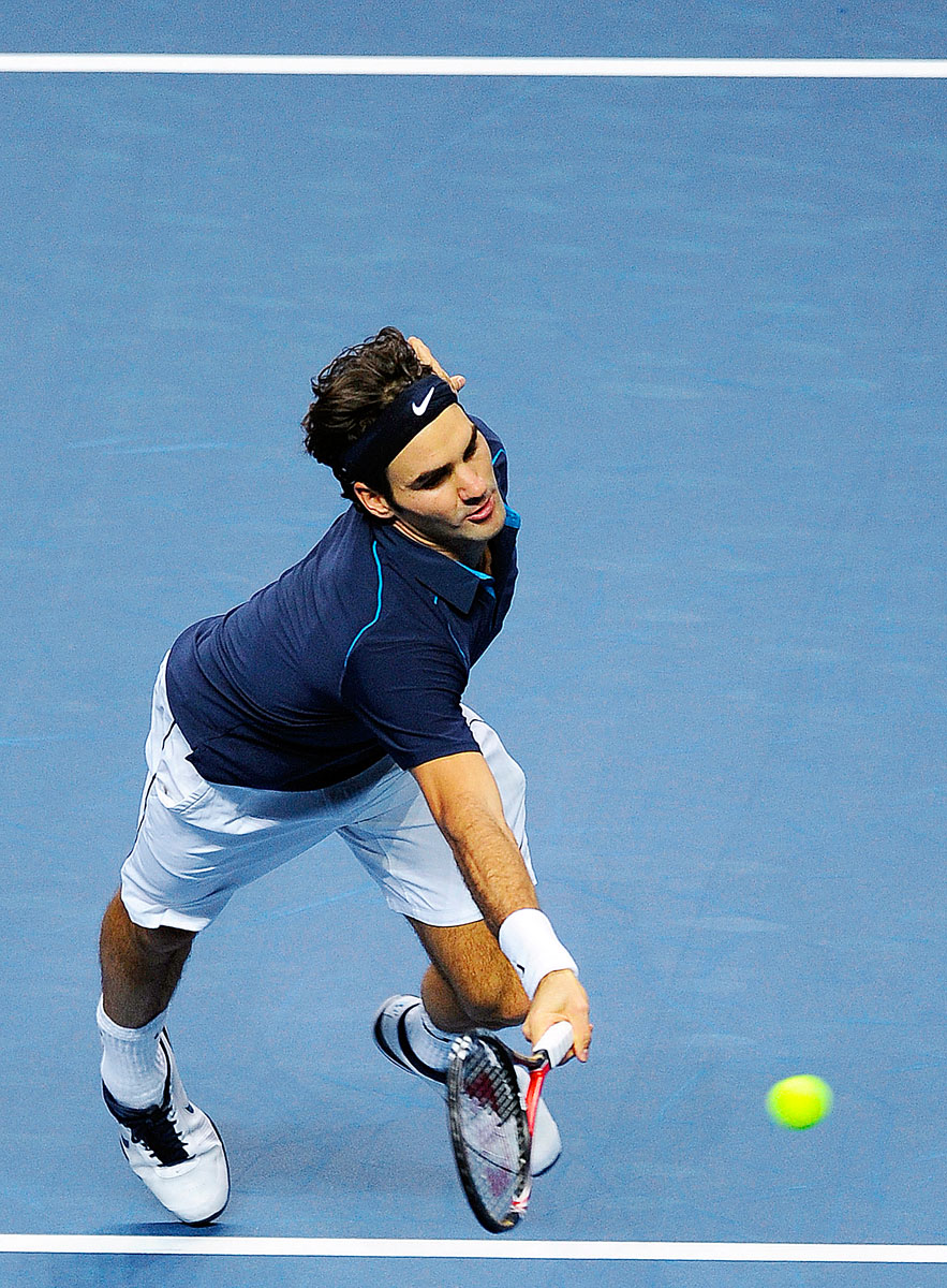 Nyerőt üt. Federer akcióban