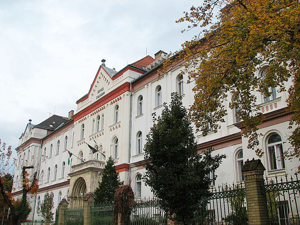 Az intézmény mai épületét Alpár Ignác tervezte