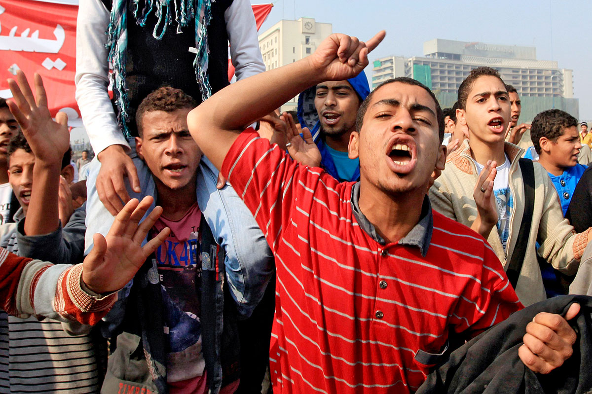 Tüntetők a Tahrir téren – a tiltakozások és összecsapások a választásokkal sem szűntek meg