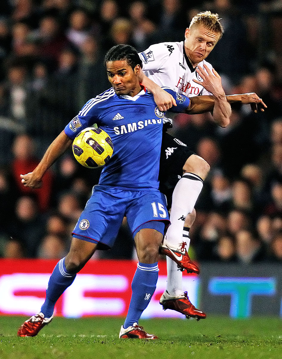 Chelsea–Fulham: Malouda (kékben) és Duff