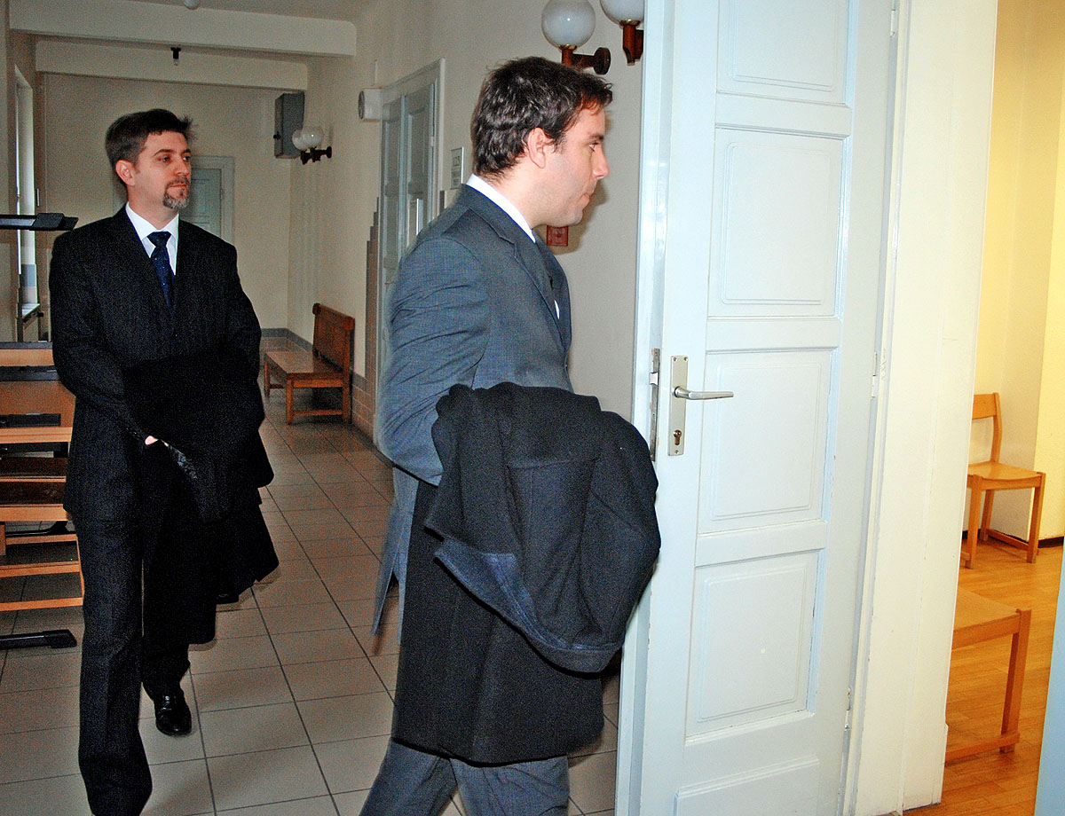 Szakál Tibor és Borbély Gábor a bíróságon 