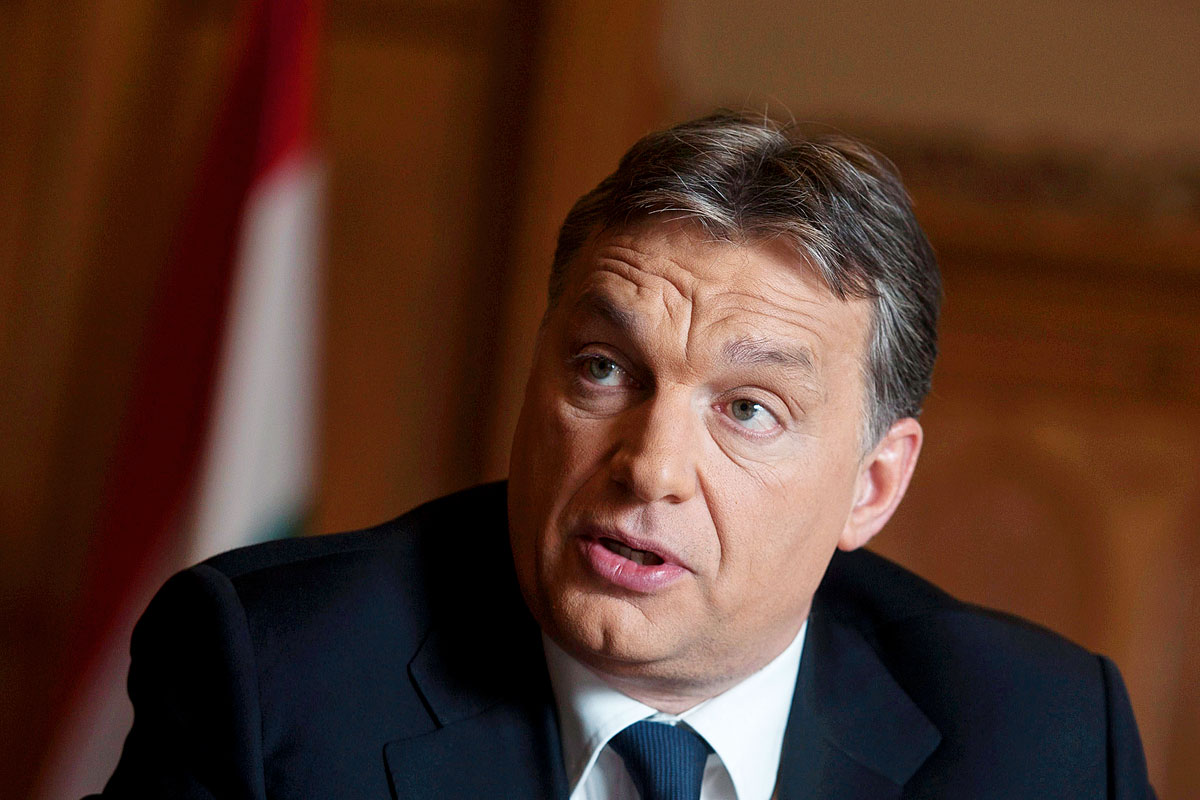 Orbán Viktor miniszterelnök interjút ad az MTI újságírójának 2012. január 6-án