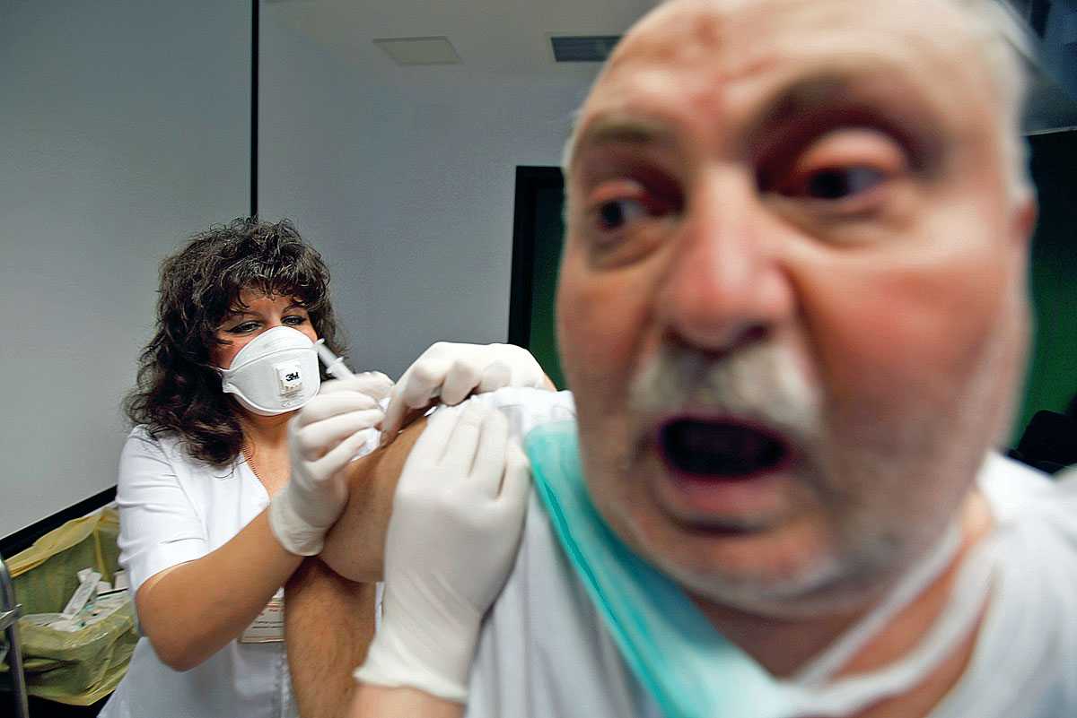 H1N1-oltás egy bukaresti kórházban 2010-ben. Nem is ismerik az árakat