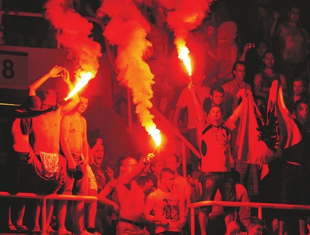 Macedón sportbarátok a szerb Partizan Belgrad elleni mérkőzésen