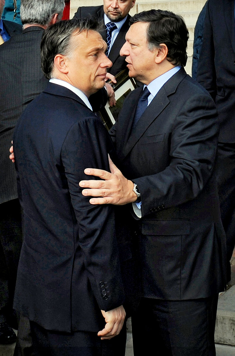2010. október 12-én Orbán Viktor és José Manuel Barroso Pécsett tárgyalt Magyarország 2011-es uniós elnökségéről, kedden a magyar miniszterelnök kész politikai megállapodást kötni a Brüsszel által vitatott jogszabályokról