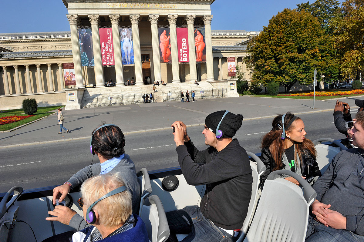 Összesen 14 500 magyar kulturális helyszínt lehet majd „fellapozni” az okostelefonokon