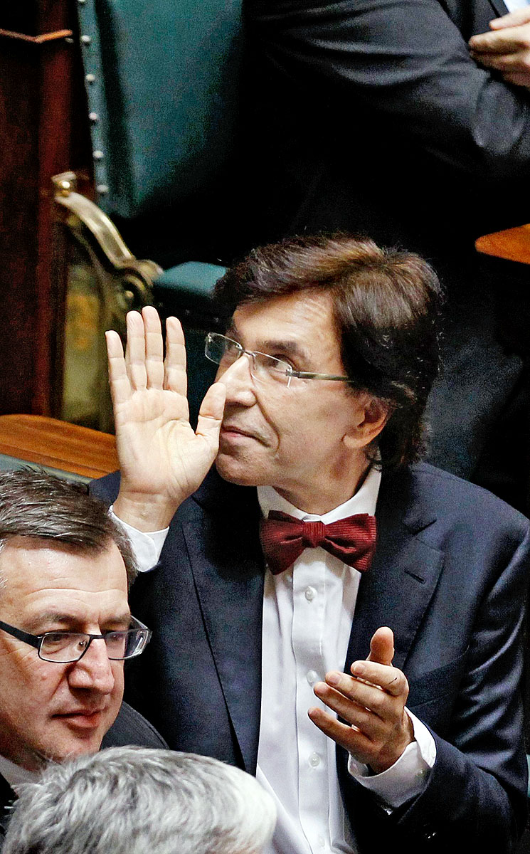 Belga válasz a leminősítésre: Elio Di Rupo kedden letette a miniszterelnöki esküt