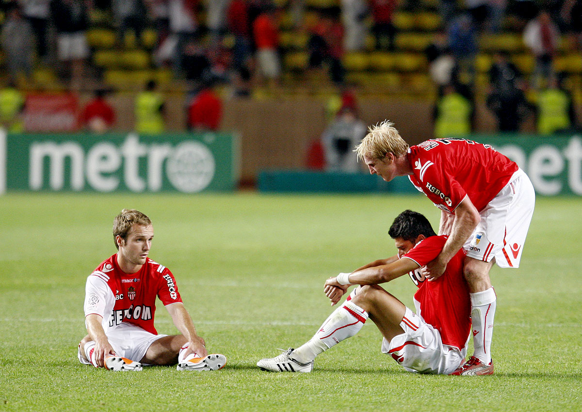 Búcsú az élvonaltól: a Monaco játékosai szomorkodnak. A másodosztályban a bennmaradás a cél