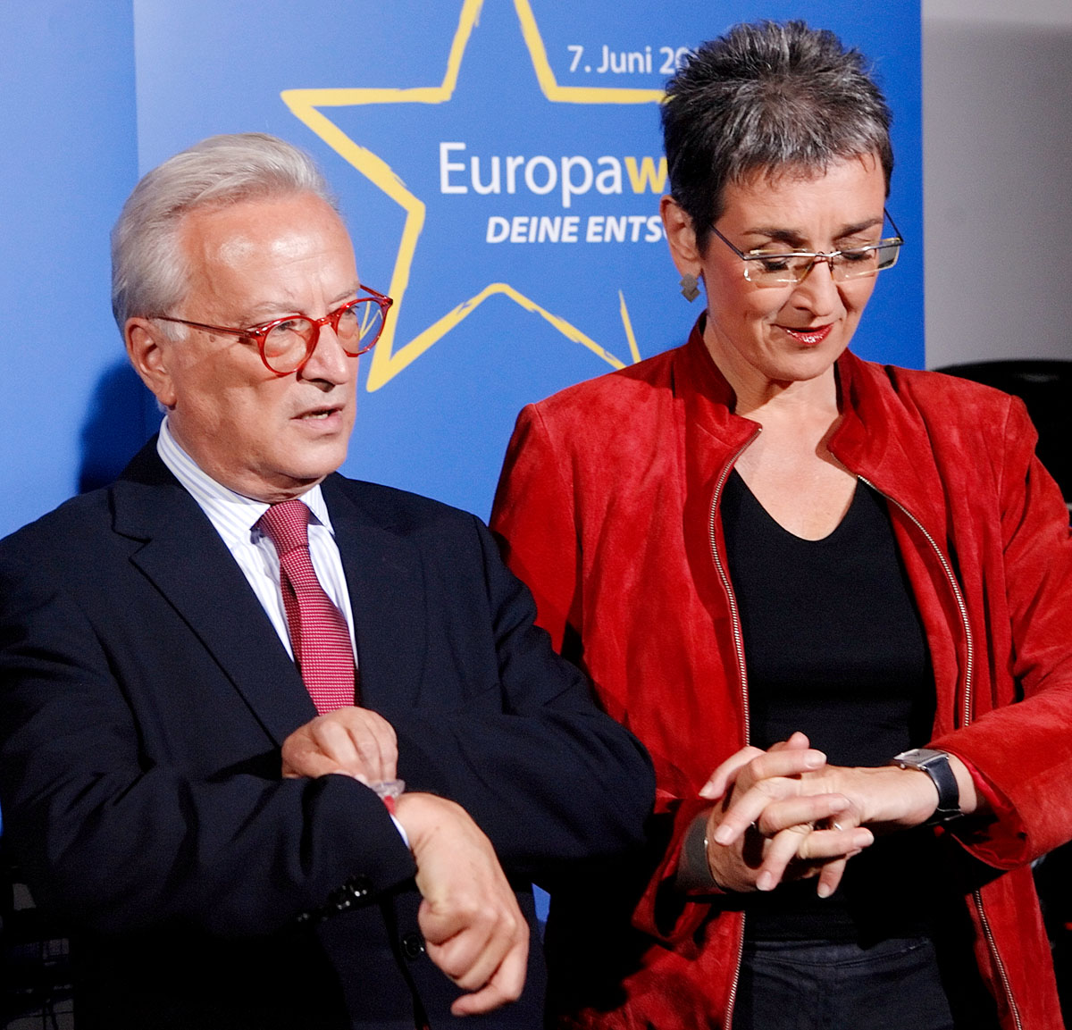 A magyar ügy két elkötelezett baloldali politikusa a szavazásra készül: Hannes Swoboda, az európai szociáldemokraták vezetője és Ulrike Lunacek, a zöldek strasbourgi képviselője