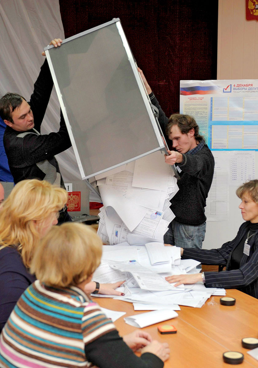 Szavazatszámlálás a decemberi parlamenti választások után