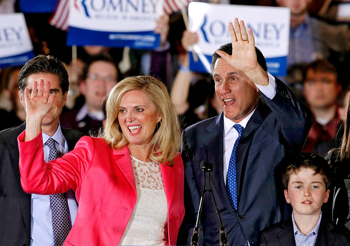 Romney a feleségével ünnepel. Szabad a pálya?