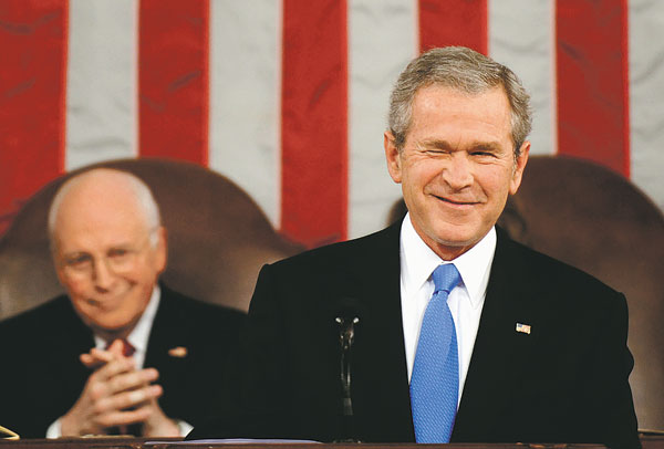 Az utolsó mosoly: George W. Bush és alelnöke, Dick Cheney 2008-ban, az utolsó évértékelő beszéd alatt
