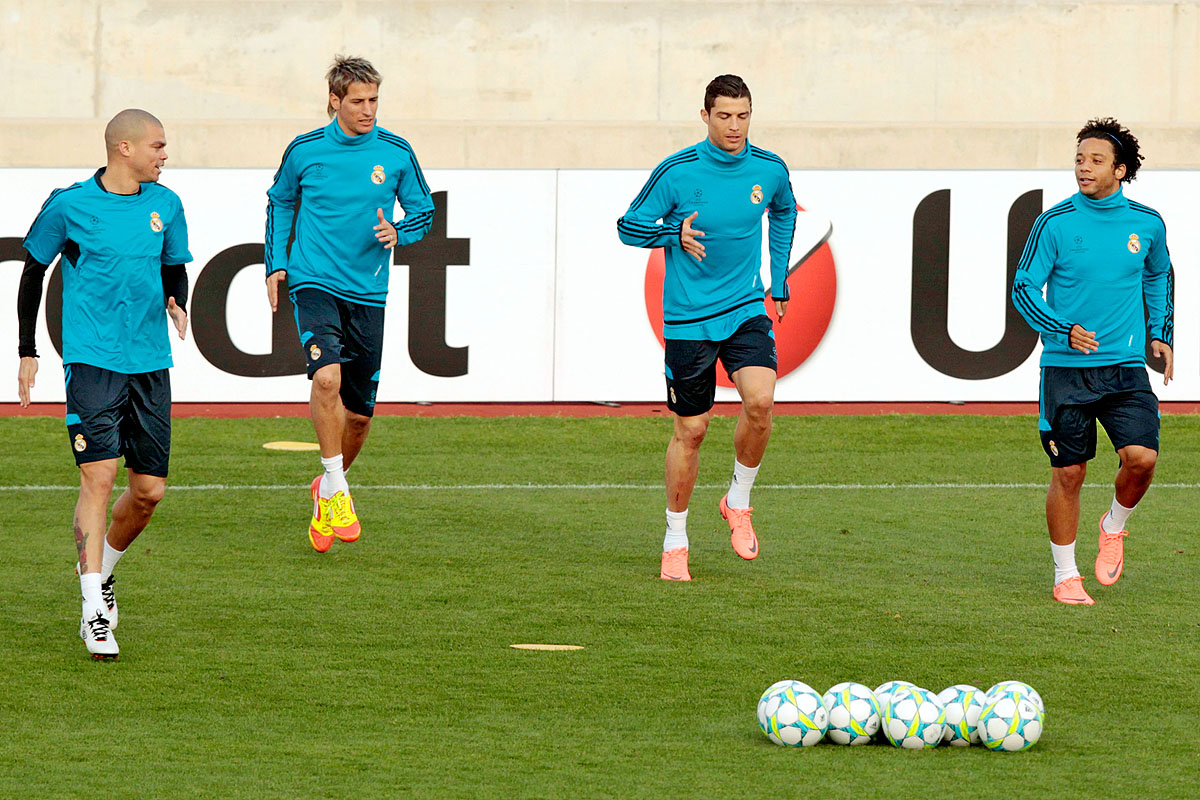 Melegít a Madrid: Benzema, Fabio Coentrao, Cristiano Ronaldo és Marcelo Nicosiában