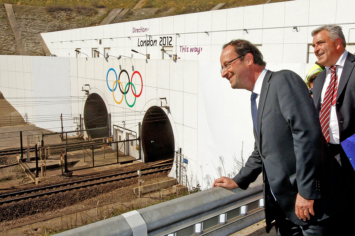 Francois Hollande a la Manche-ig elment kampányolni 