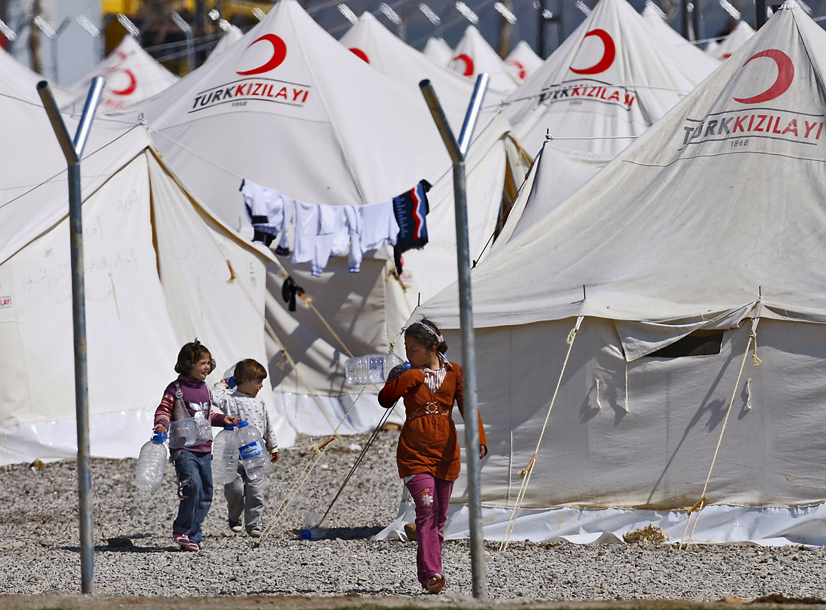 Szír menekültek a gaziantepi táborban, Törökországban