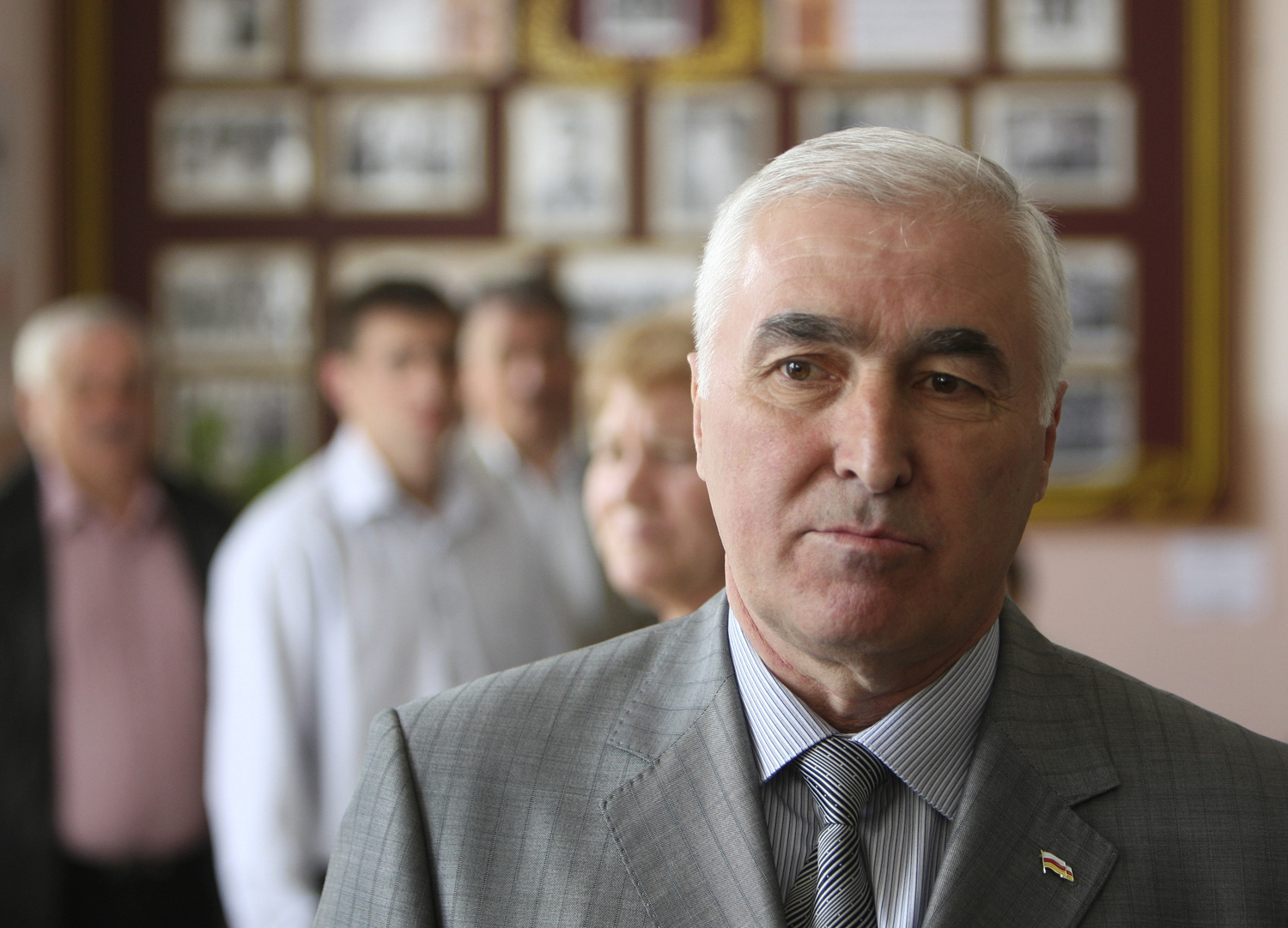 Leonyid Tibilov egy választókerületben vár a sorára