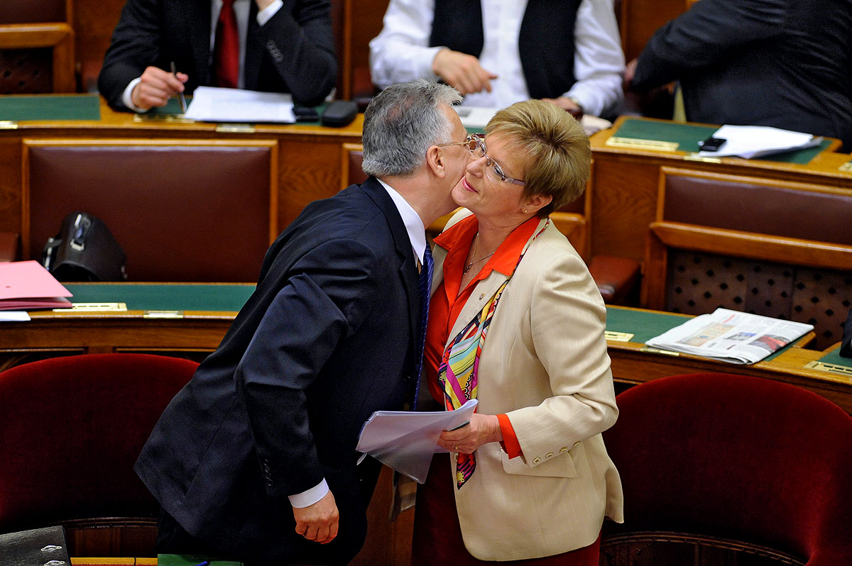 Kereszténydemokraták egymás közt – Semjén Zsolt és Hoffmann Rózsa tegnap a parlamentben