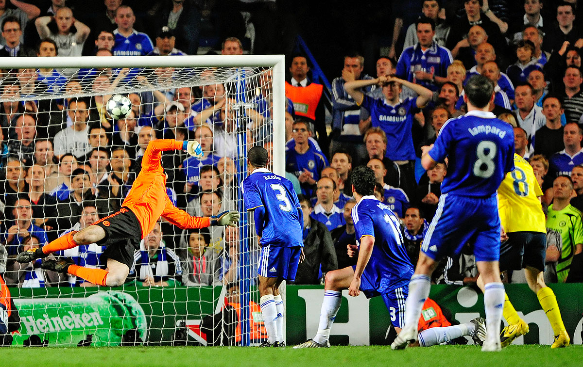 Iniesta emlékezetes egyenlítő gólja 2009-ben, a Chelsea–Barcelona elődöntőn (1-1)