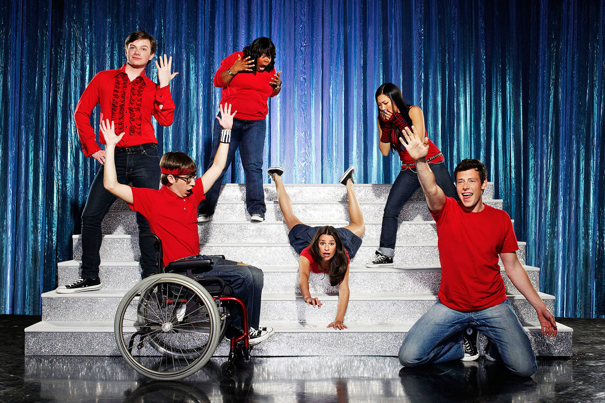 A Glee című zenés tévésorozat alkotója első egész estés musicallel készül