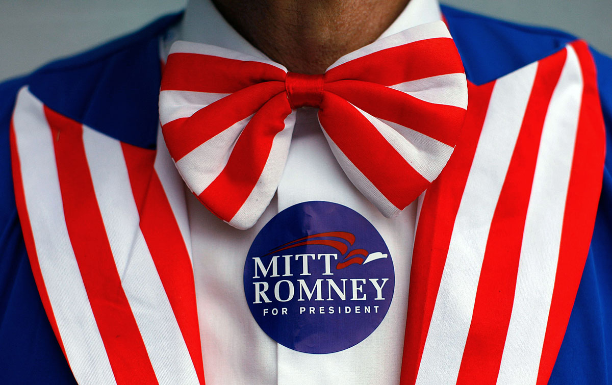 A támadók szerint a meleg szóvivő tönkretette volna Romney kampányát