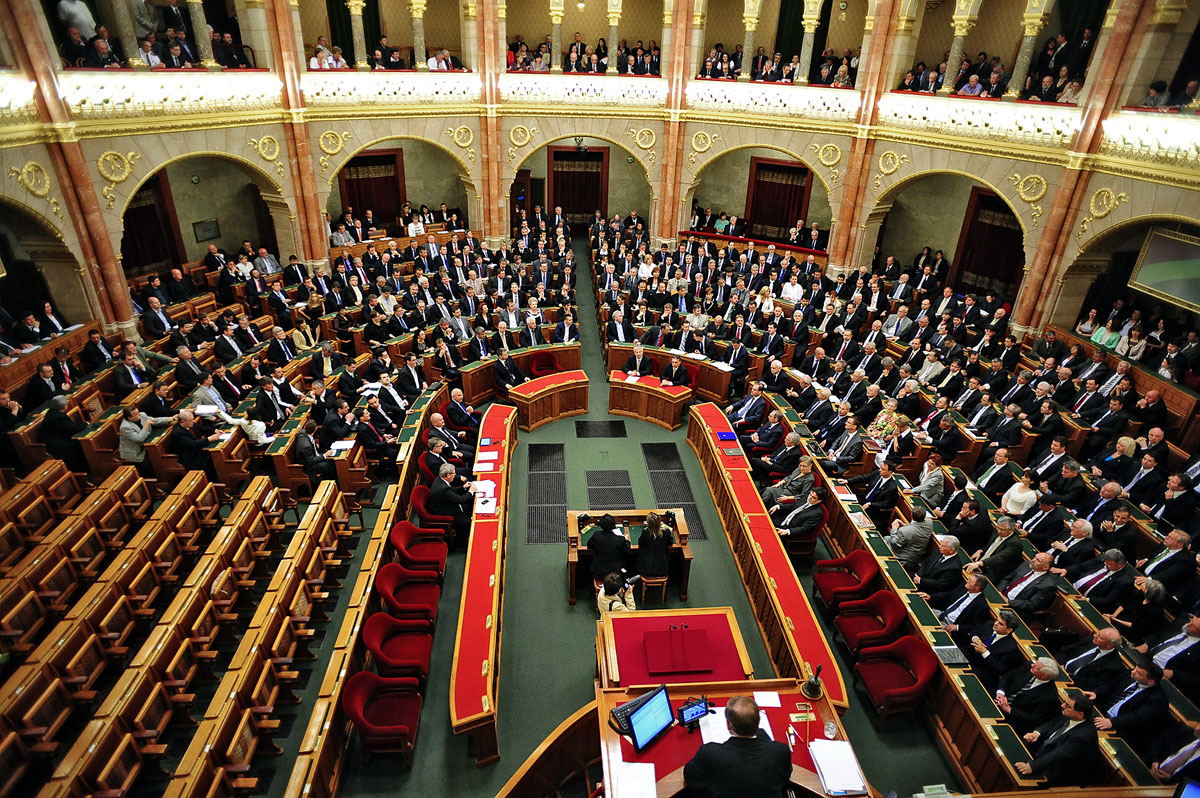 Hétfőn az elnökválasztás volt az egyetlen napirendi pont, a demokratikus ellenzék nem vett részt voksolásban