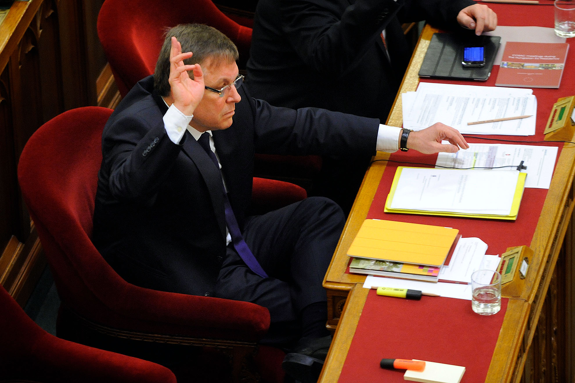 Matolcsy György a parlamentben – egyhamar nem lesz szavazás