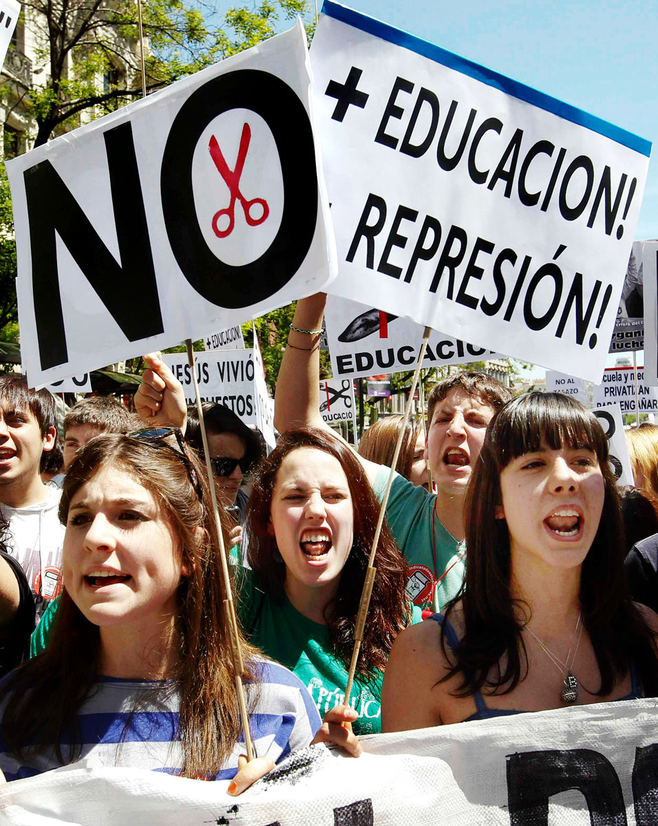 Tegnapi diáktüntetés Madridban