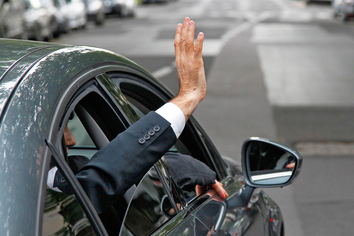 Új irányban? – Francois Hollande üdvözlete