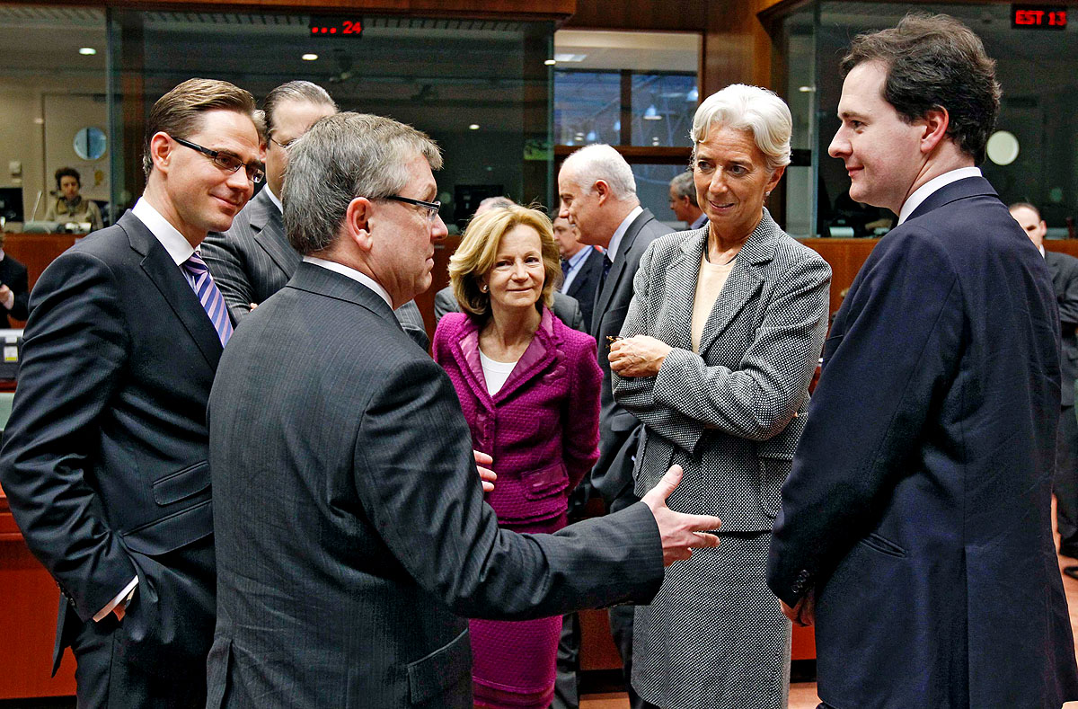 Matolcsy György európai pénzügyminiszterek között 2011 elején