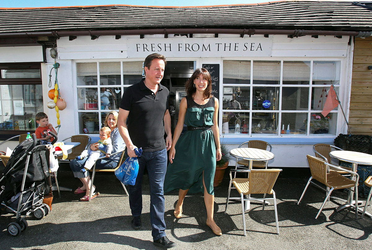 David Cameron feleségével, Samanthával. Minden jó, ha jó a vége, miniszterelnöki változat