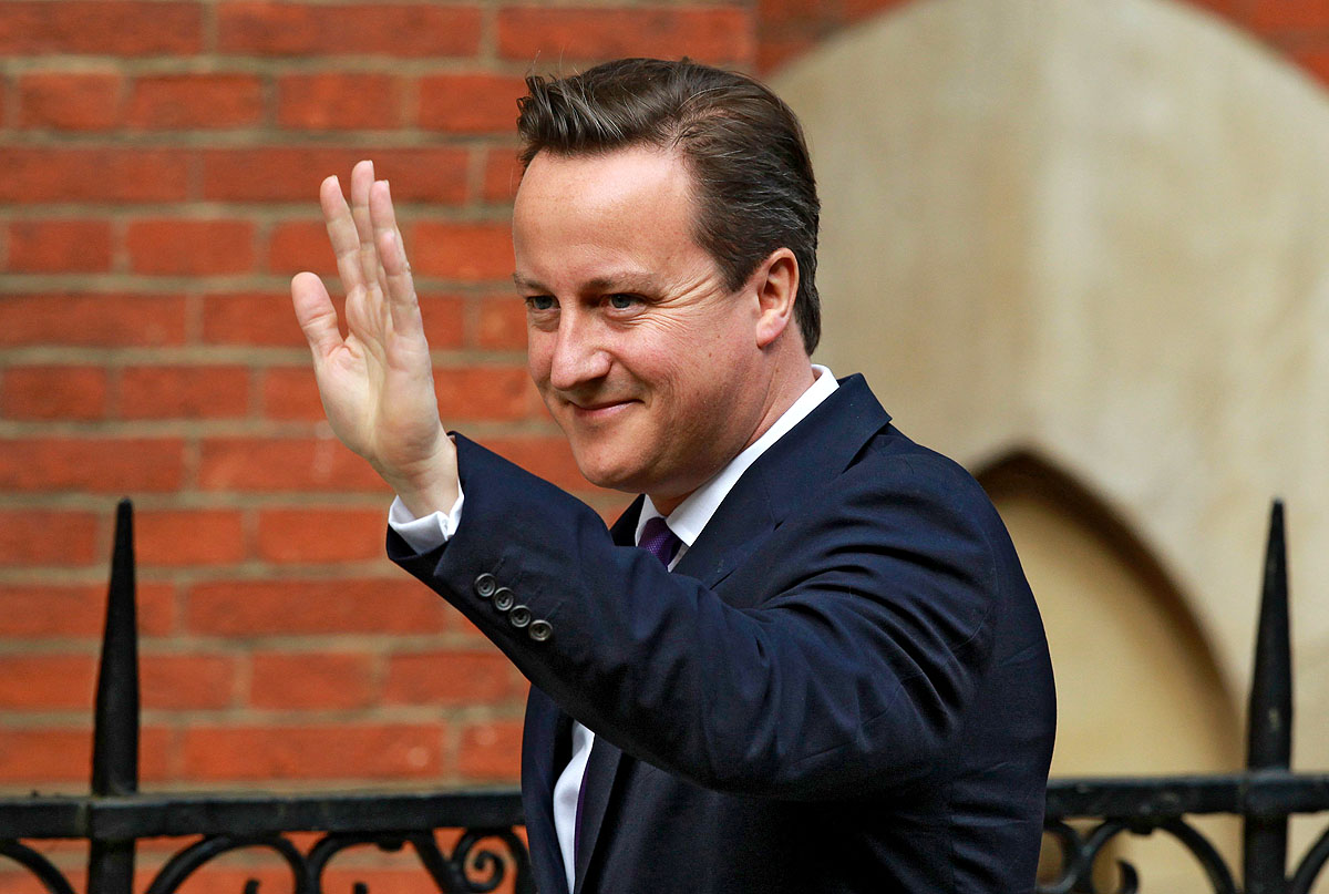 David Cameron a bíróságra érkezik csütörtökön