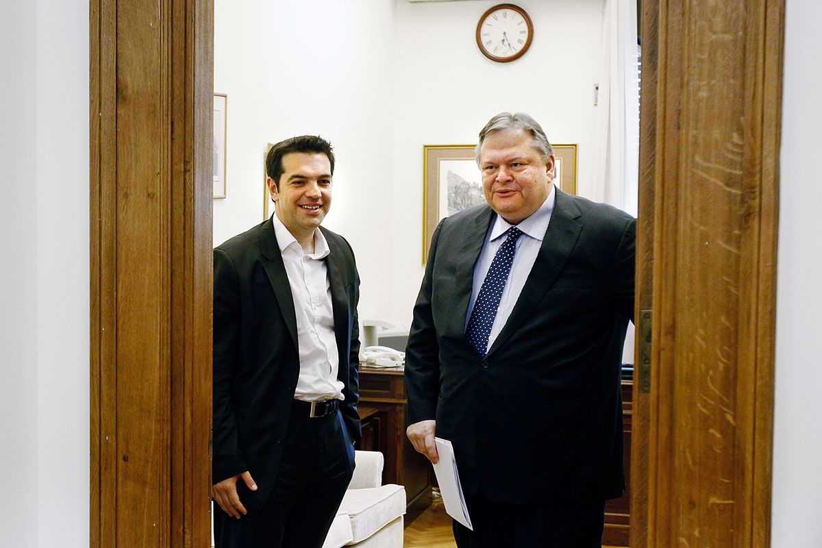 Ciprasznak (balra) nem sikerült kiegyeznie szerdán Venizelosszal (jobbra). Most a PASZOK-vezéren a sor, hogy koalíciós partnert találjon