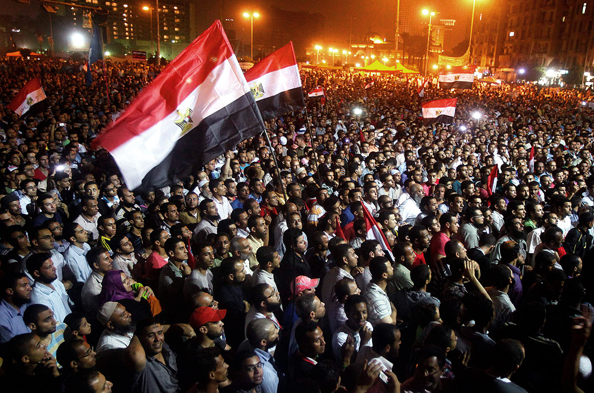 A tüntetők tegnap éjjel is a Tahrir téren demonstráltak a katonai tanács ellen