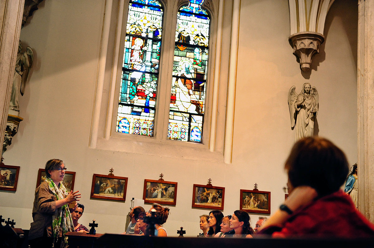 A Hermina-kápolnában csupa női szentet mutatott Pető Andrea