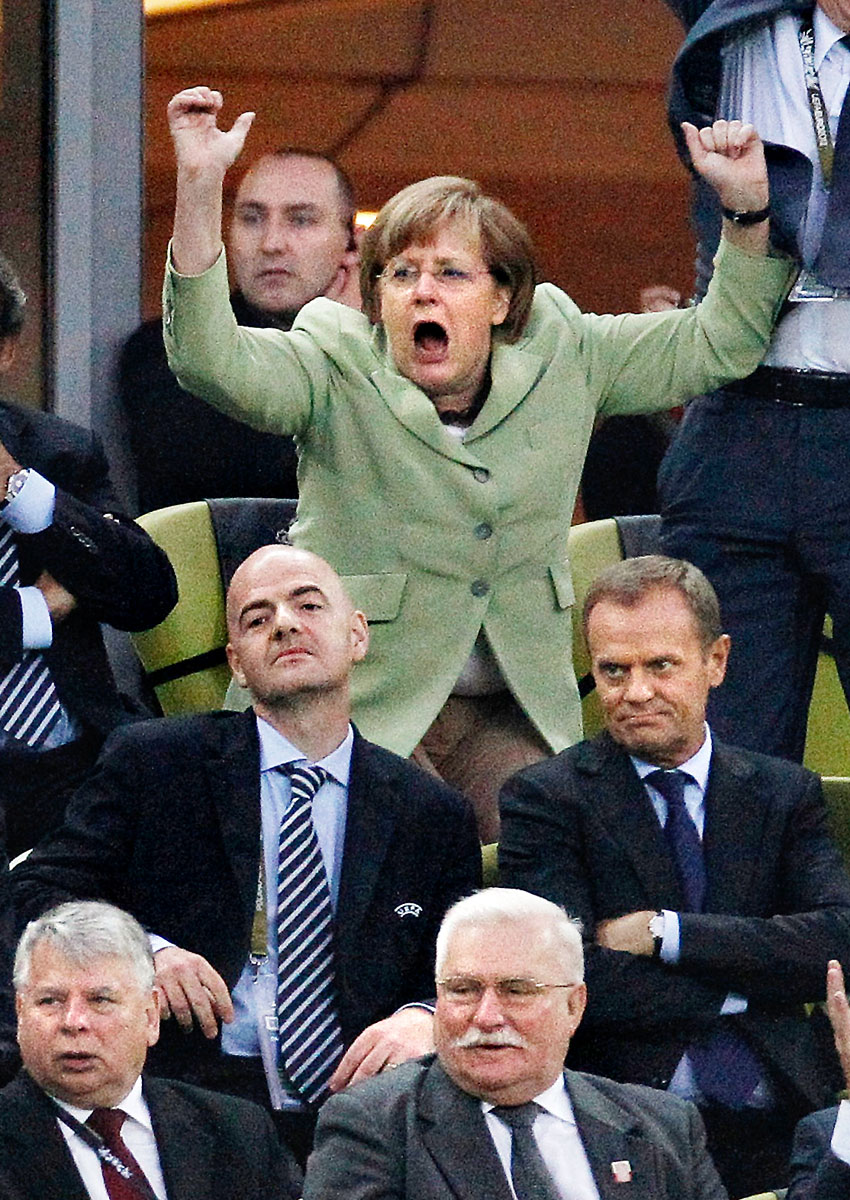 Nem a B közép... Merkel kancellár öröme