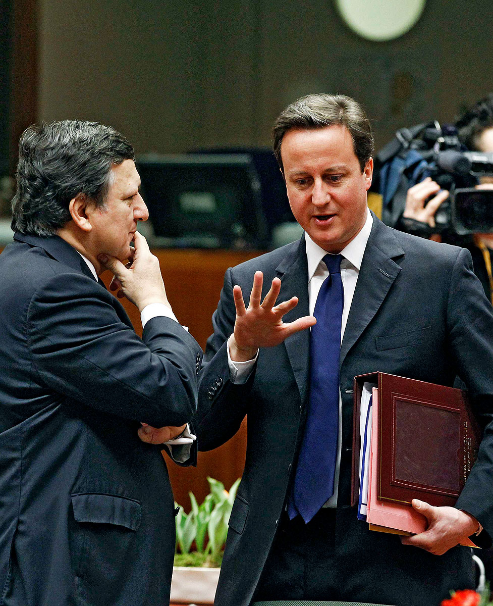 David Cameron Jose Manuel Barrosóval. Menni vagy maradni?