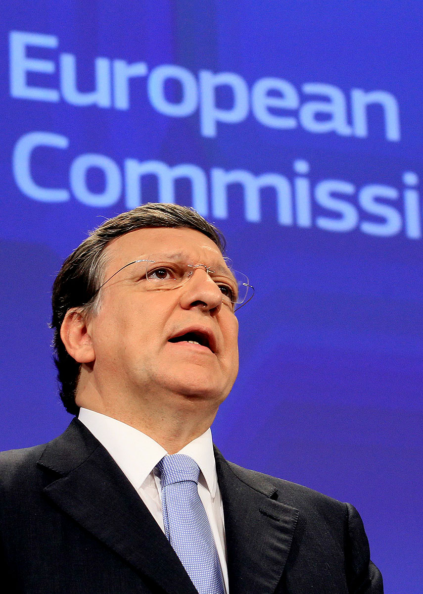 Barroso továbbra is figyel Bukarestre