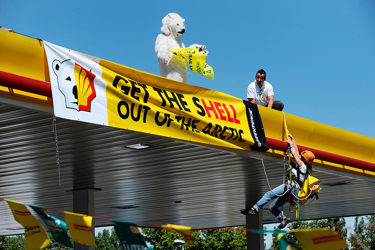 A Greenpeace június 21-én világméretű kampányt indított azért, hogy az Északi-sarkvidéket védetté nyilvánítsák