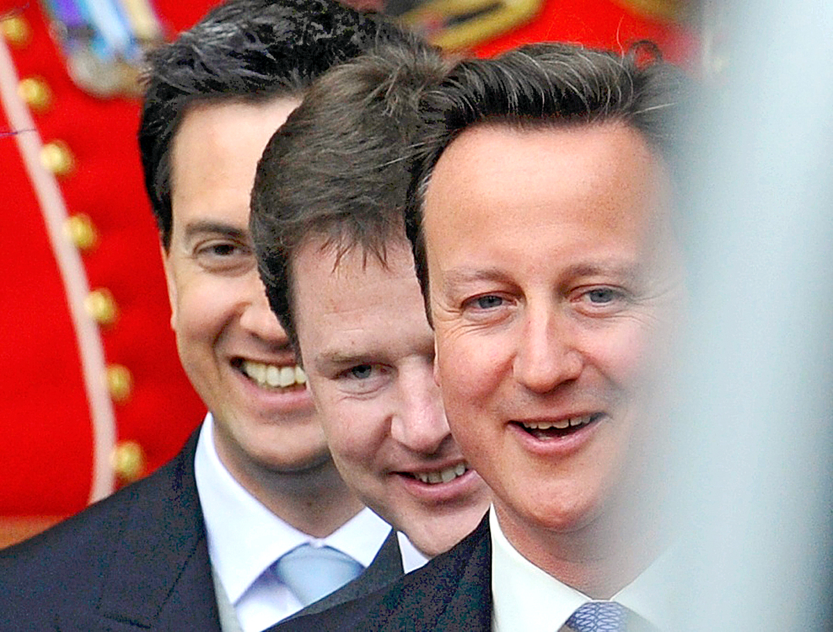 A királyi esküvő után: Ed Miliband munkáspárti, Nick Clegg liberális demokrata  vezér Clegg és David Cameron kormányfő. Mr Hyde-ot távol tartanák