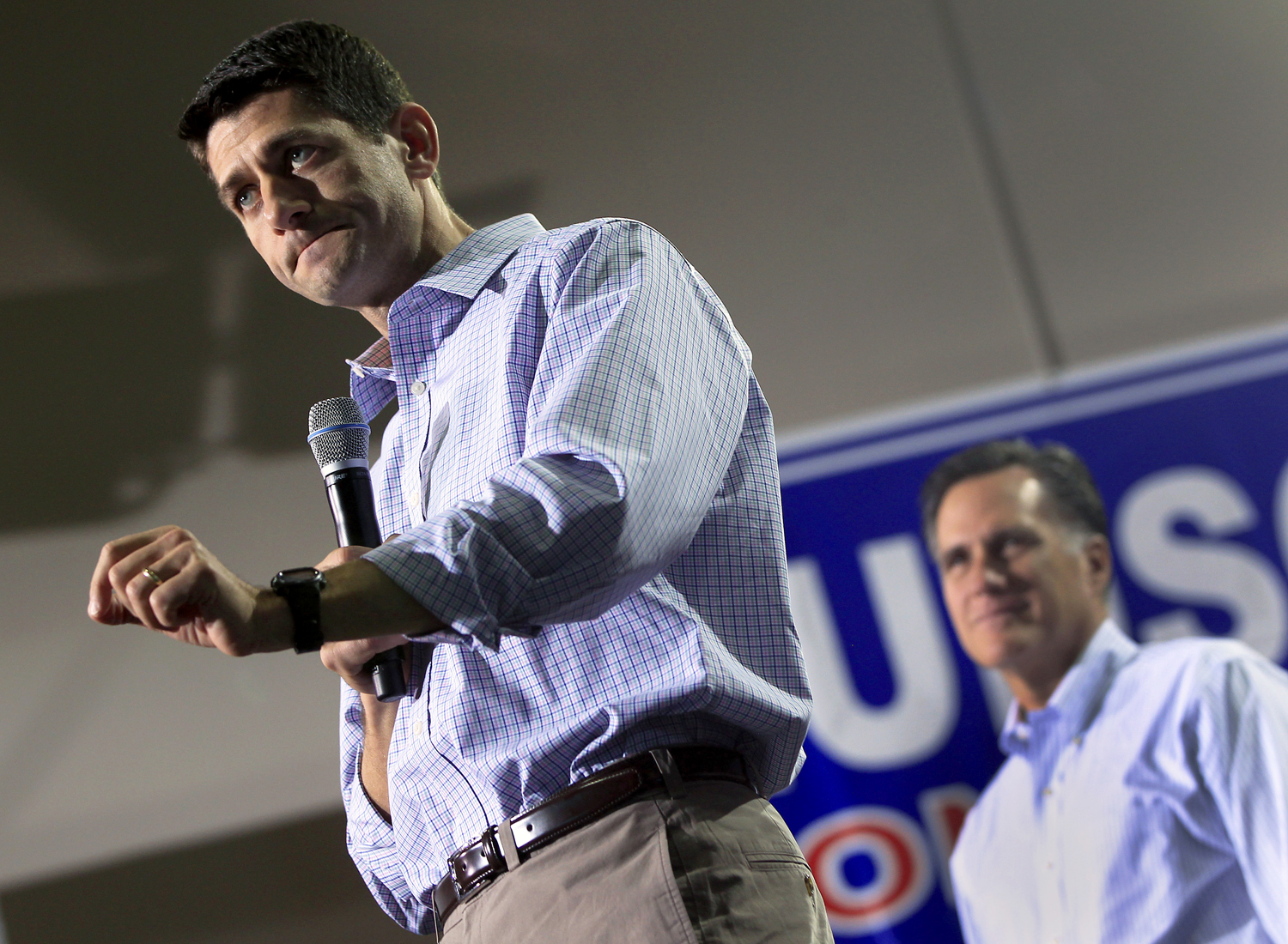 Mitt Romney hallgatja kampánytársát, ideológiai támaszát, Paul Ryant