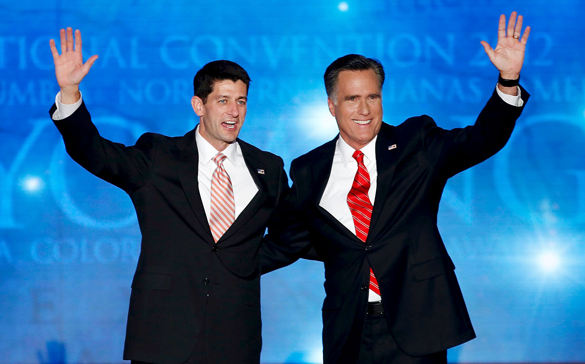 Mitt Romney (jobbra) legidősebb fia egykorú alelnökjelöltjével. Kiderül, hogy Paul Ryan lendületet vagy veszélyt hoz-e a republikánusok kampányába