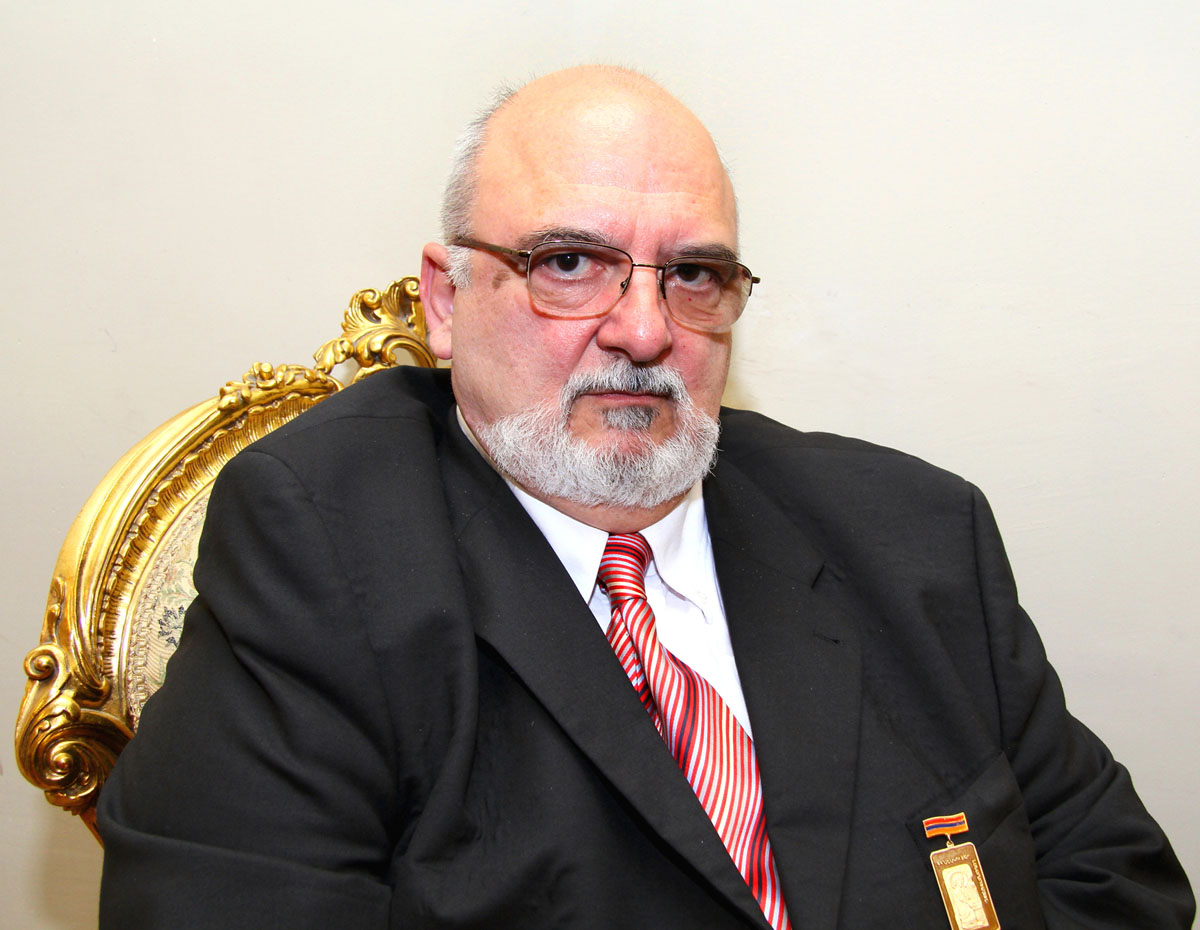 Avanesian Alexan Artin, az országos önkormányzat elnökhelyettese