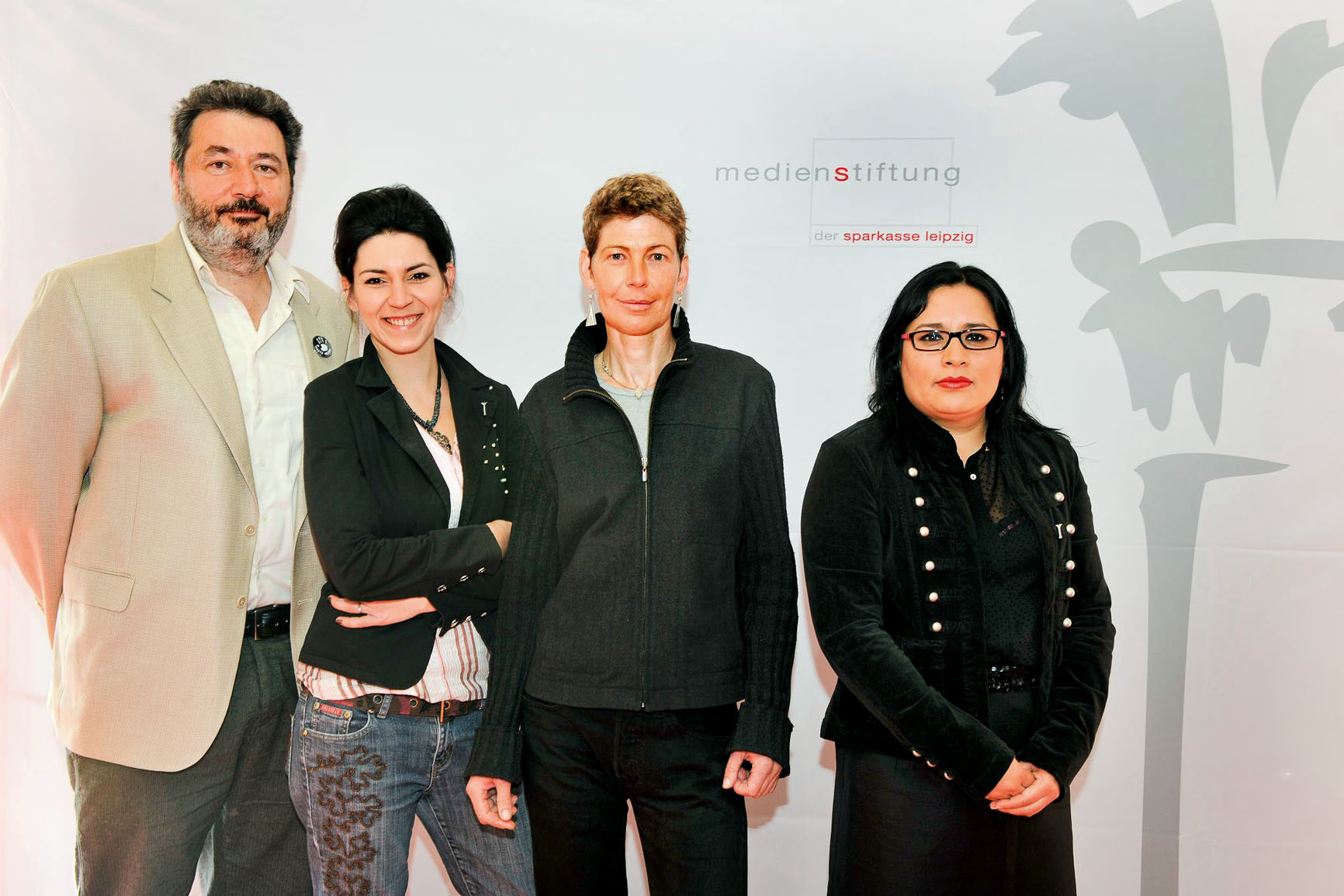 A lipcsei médiadíj kitüntetettjei: Nagy Navarro Balázs, Szávuly Aranka, Bettina Rühl és Ana Lilia Pérez