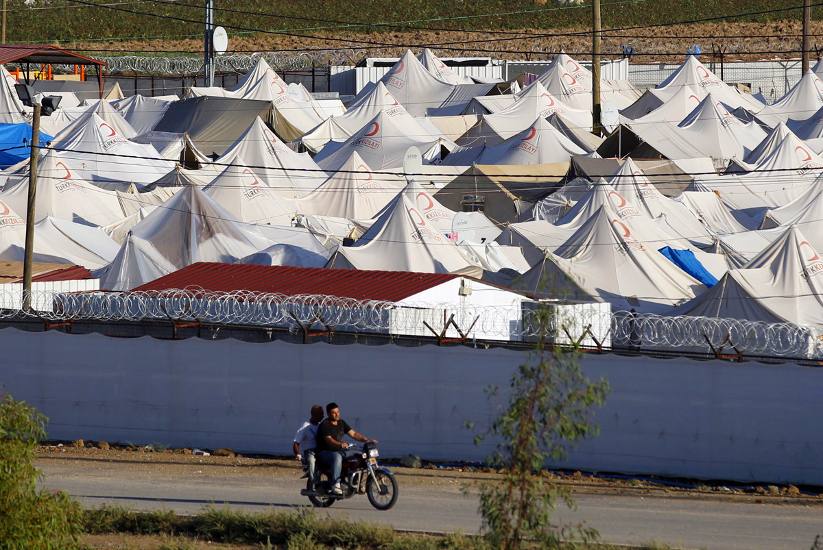 Menekülttábor Hatay tartományban. A vallási indulatok megoszthatják a helyi közösséget