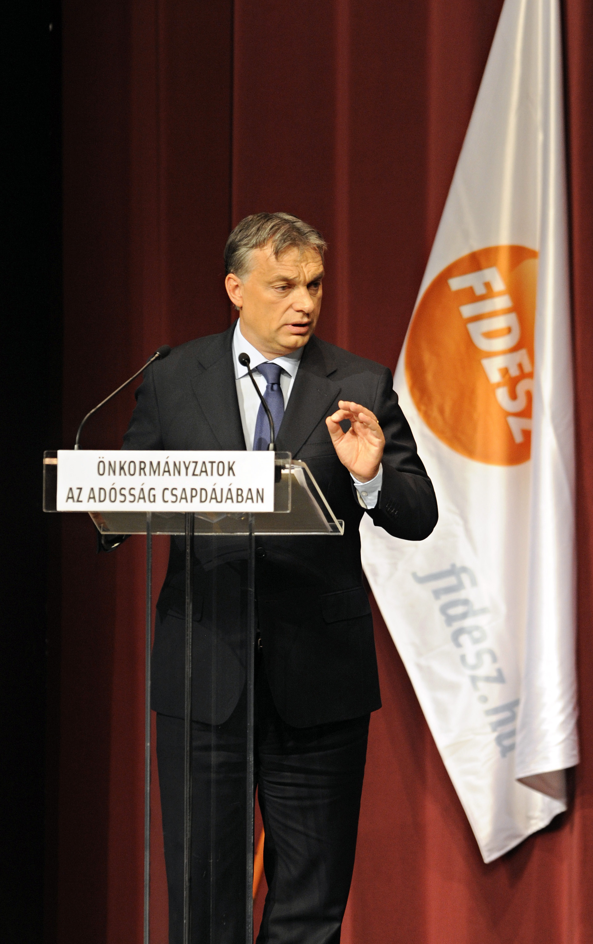 Orbán Viktor az Önkormányzatok az adósság csapdájában című tanácskozáson