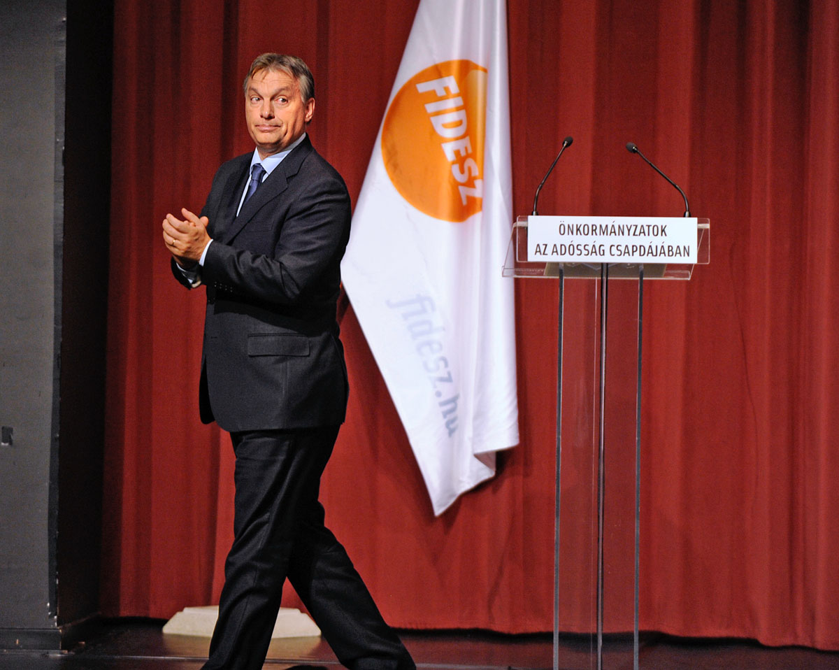 Orbán Viktor az adósságelengedés bejelentése után