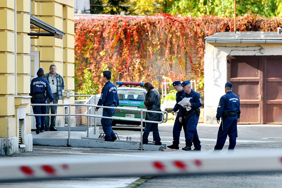 A bíróság előzetes letartóztatásba helyezte P. Erikát (képünkön) és a gyilkossággal gyanúsított két társát