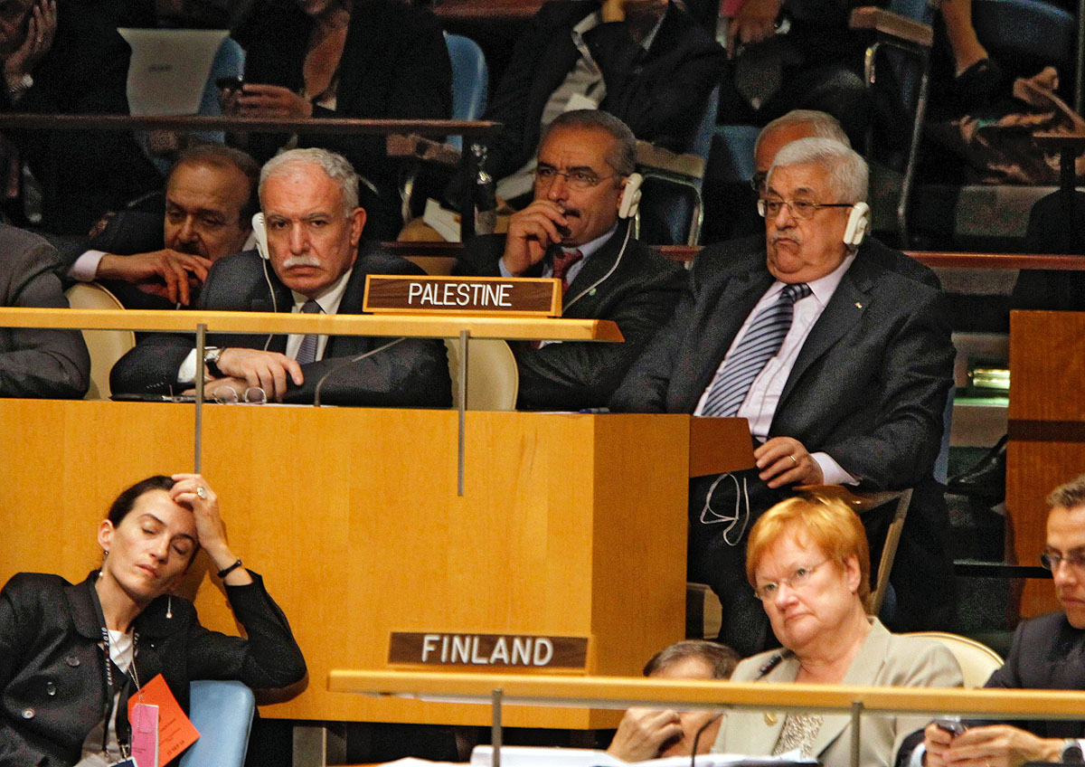 Mahmúd Abbász és küldöttsége az ENSZ közgyűlésén, 2010-ben. A palesztinok szimbolikus mérföldkőnek nevezték a csütörtöki szavazást