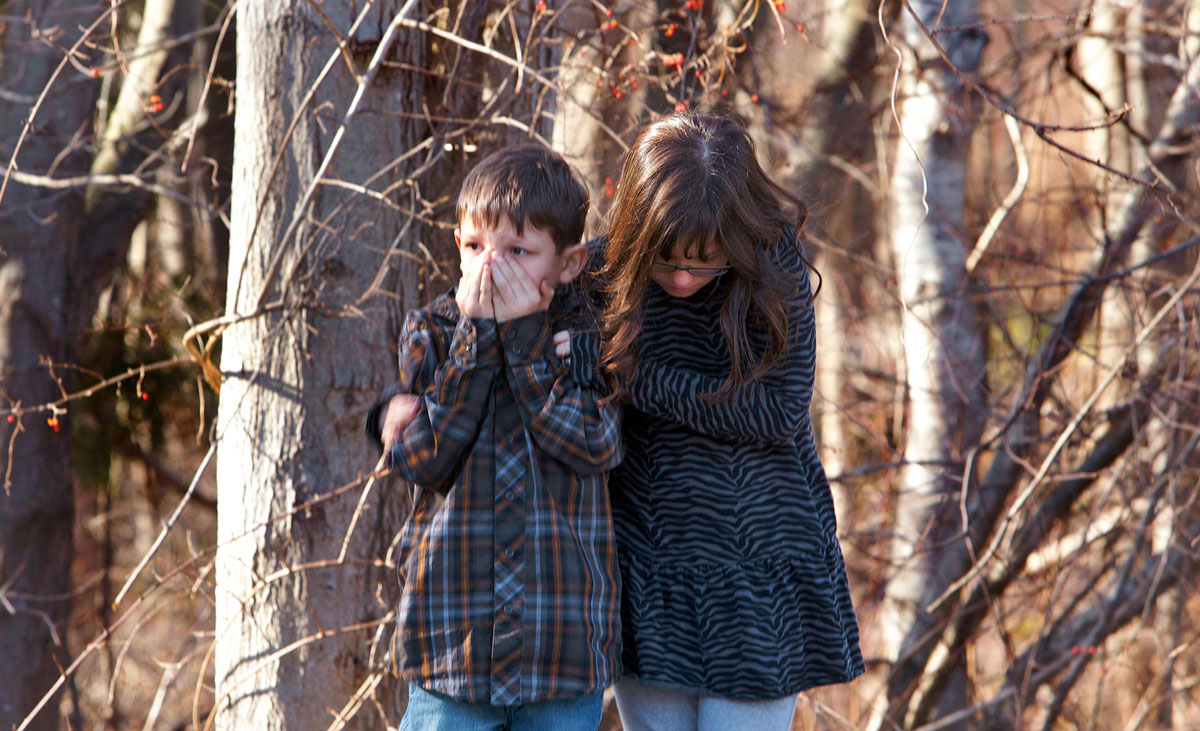 Rémült gyerekek a lövöldözés után