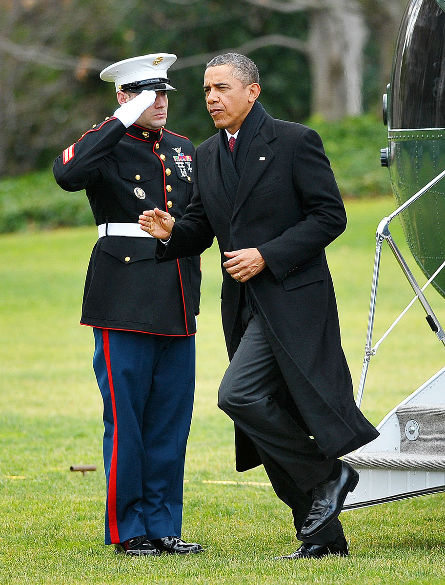 Barack Obama számára hamar véget ért a hagyományos családi karácsony Hawaiin, a krízis miatt visszatért Washingtonba